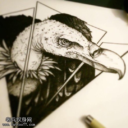 手稿素描鸟兽纹身图案
