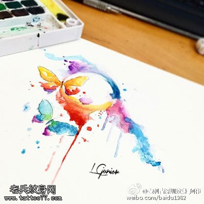水彩风蝴蝶纹身图案