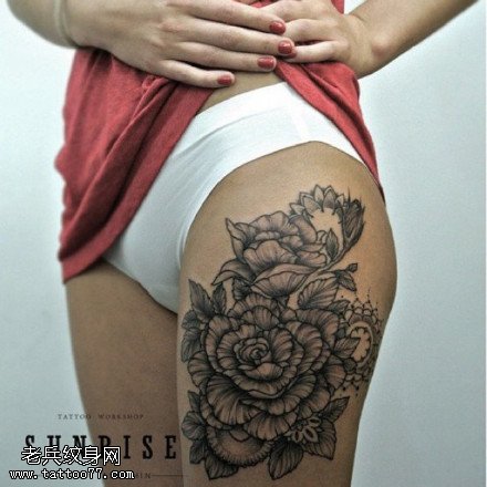 美女大腿花卉纹身图案