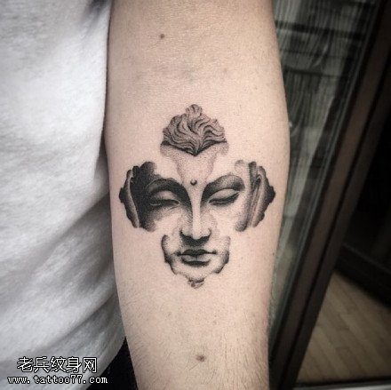 经典人头像十字架纹身图案