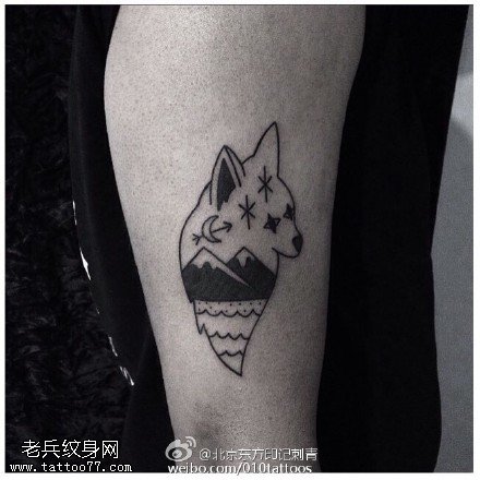 点刺抽象狗狗纹身图案