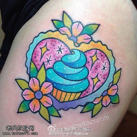 彩绘冰激凌花卉纹身图案