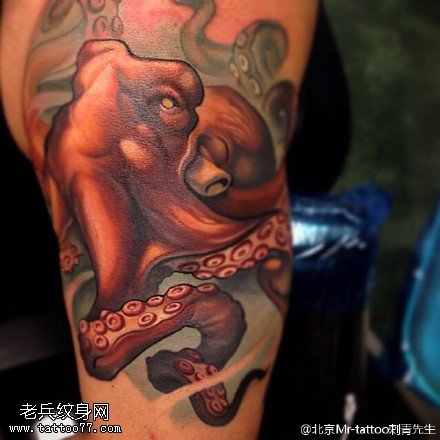 可怕的章鱼纹身图案