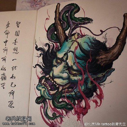 手臂彩绘般若纹身图案