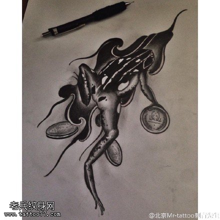手稿水墨青蛙纹身图案