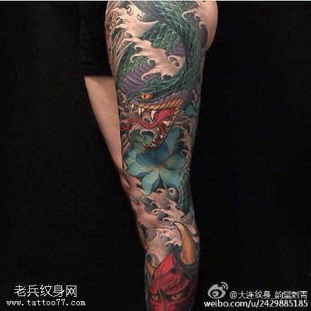 腿部蛇般若莲花纹身图案