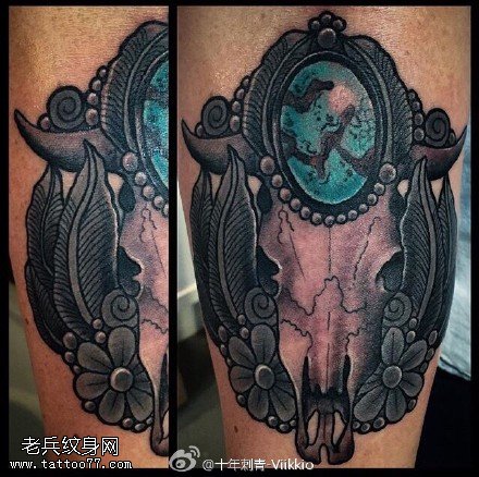小腿上的骷髅宝石纹身图案