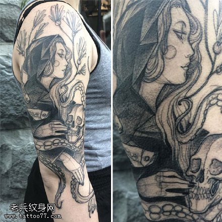 手臂上的章鱼静纹身图案