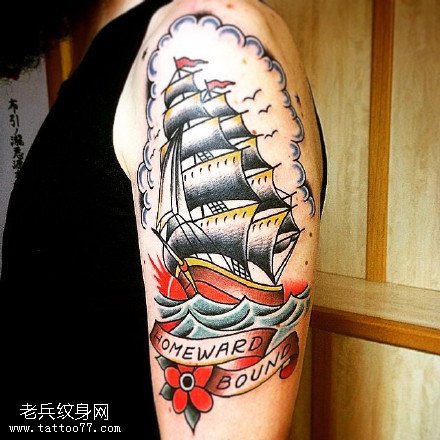 肩部彩绘帆船纹身图案