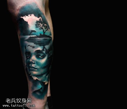 小腿上的风景肖像纹身图案