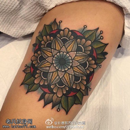 大腿经典梵花纹身图案