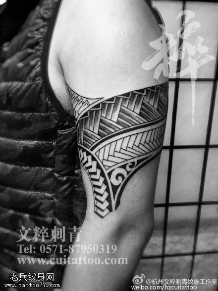 胳膊线条图腾纹身图案