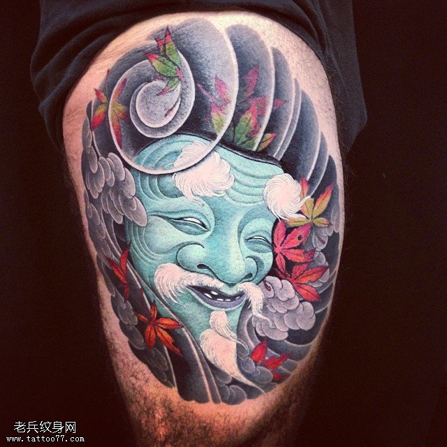 大腿的白胡子老人纹身图案