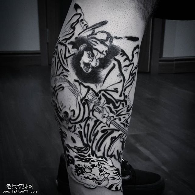 腿部点刺武松打虎纹身图案