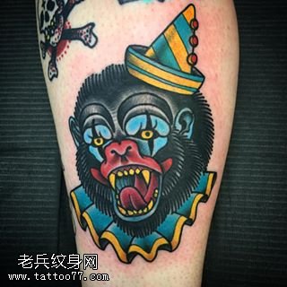 小腿的黑猩猩纹身图案