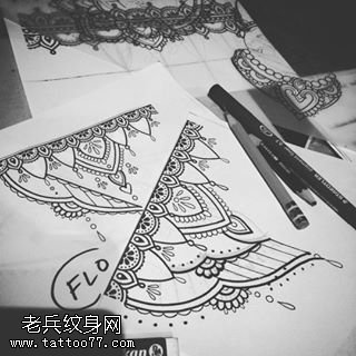 手稿蕾丝梵花纹身图案