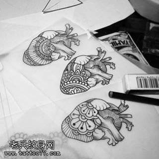 手稿线条器官纹身图案