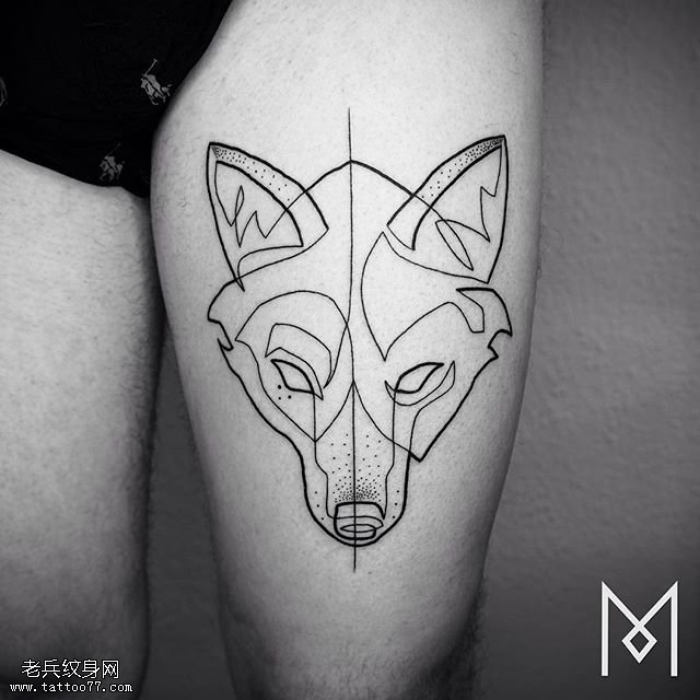 大腿线条狼纹身图案