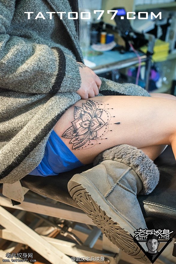 美女大腿梵花纹身图案作品