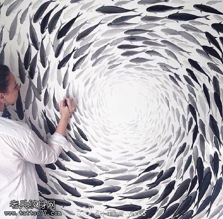 手稿群鱼纹身图案