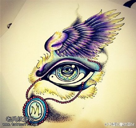 手稿翅膀眼睛纹身图案
