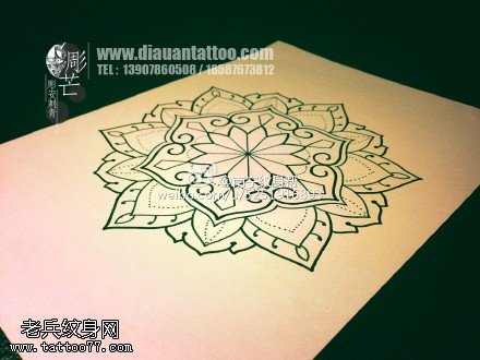 手稿点刺线条梵花纹身图案