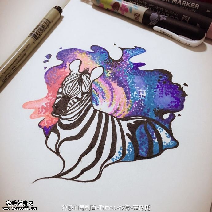 手稿水彩的斑马纹身图案