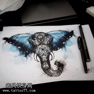 水彩象鼻子象牙纹身图案