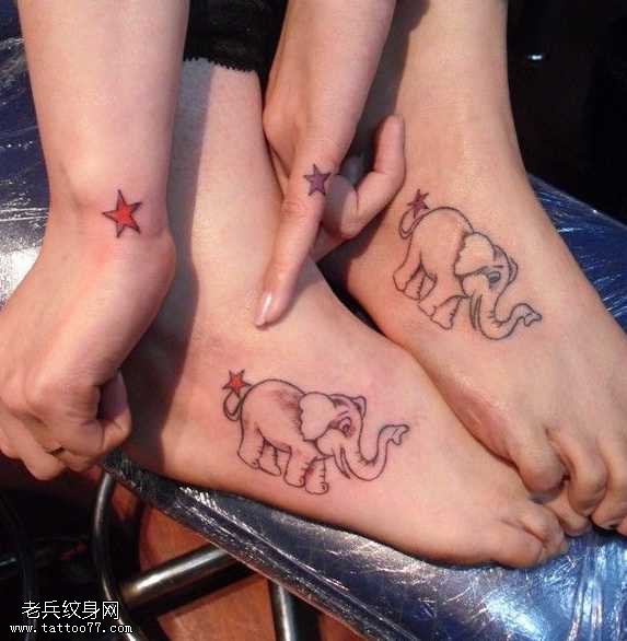 脚部大象星情侣纹身图案