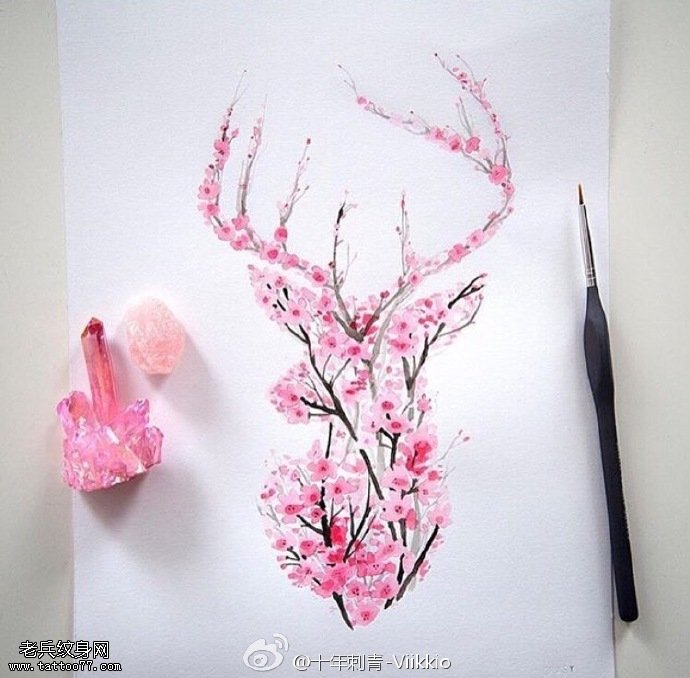 手稿梅花鹿角纹身图案