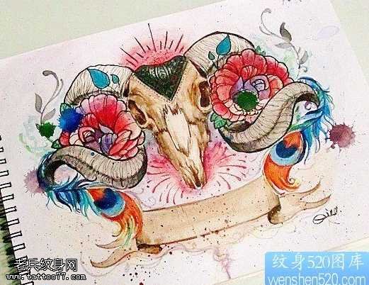 一幅彩色羚羊纹身图案