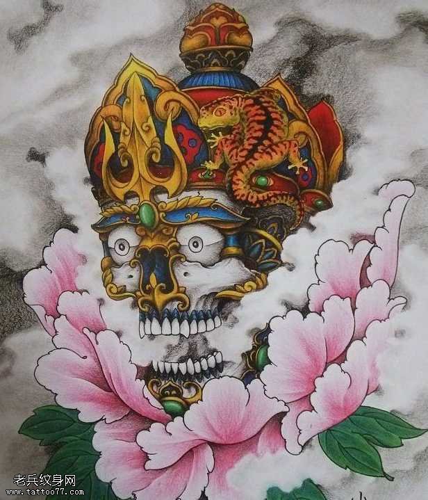 一幅彩色嘎巴拉纹身图案