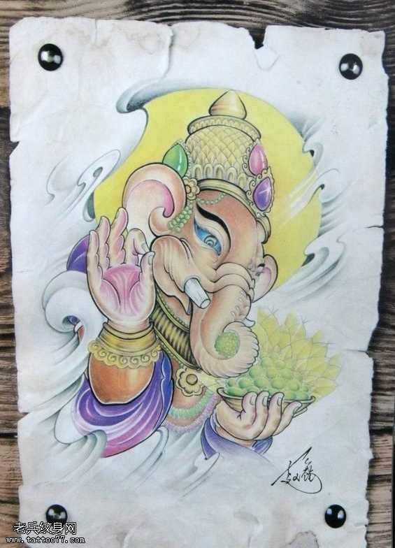 经典的彩色象神纹身图案