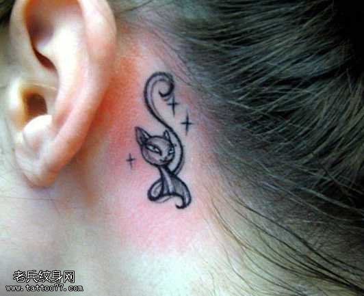 耳后猫咪纹身图案