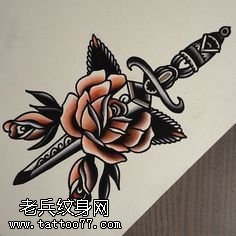 手稿匕首刺玫瑰纹身图案