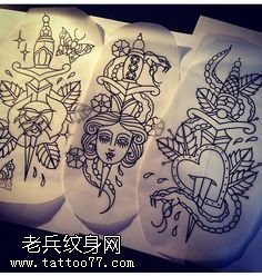 手稿线条匕首纹身图案