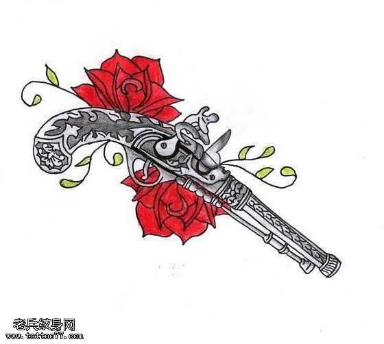 手稿手枪玫瑰纹身图案