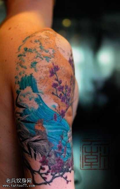 胳膊桃花纹身图案