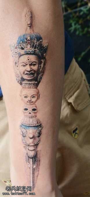 手臂金刚降魔杵纹身图案