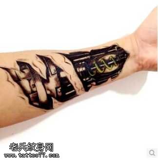 手臂机器纹身图案