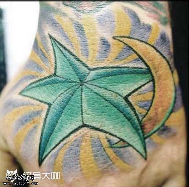 手部星星月亮纹身图案