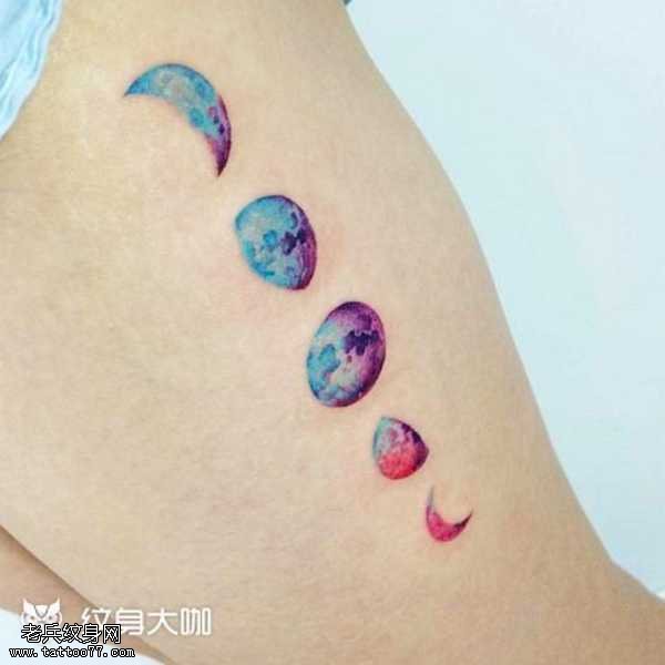 腿部星球纹身图案