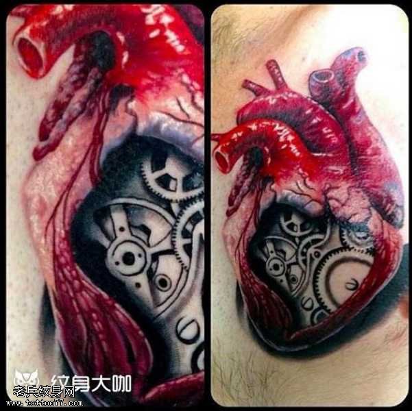 腰部心脏机器纹身图案
