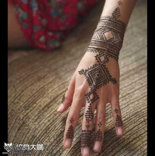 手部传统图腾纹身图案