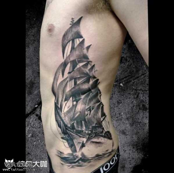 腰部船纹身图案