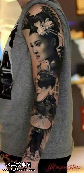 胳膊艺妓纹身图案