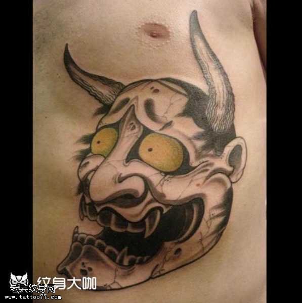 腰部般若纹身图案