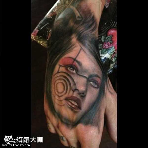 手部女孩纹身图案