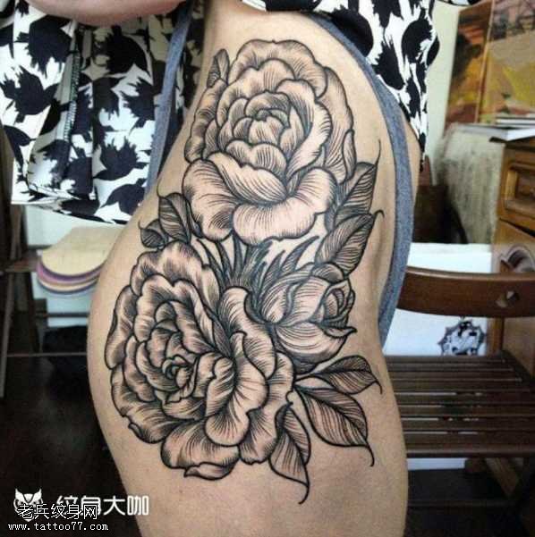 腰部牡丹花纹身图案