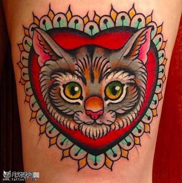 手部猫心纹身图案